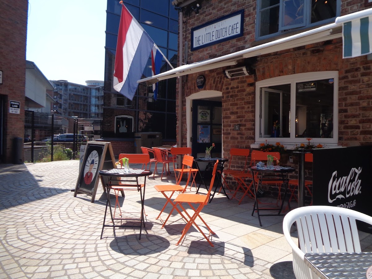 Papa Dutch 'the Little Dutch Café' Photos 2